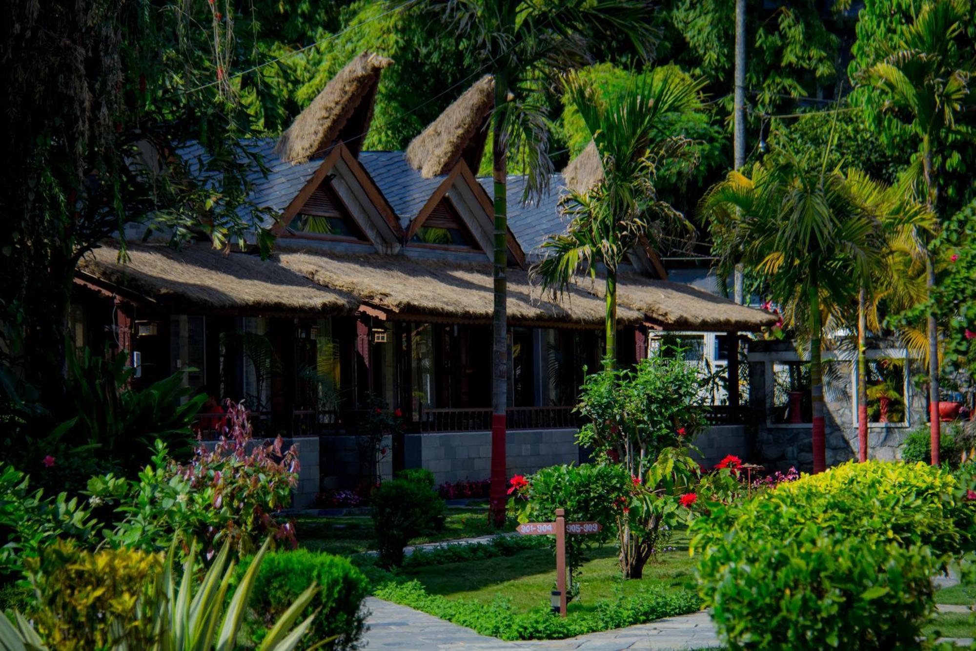 Lake View Resort Pokhara Exterior foto