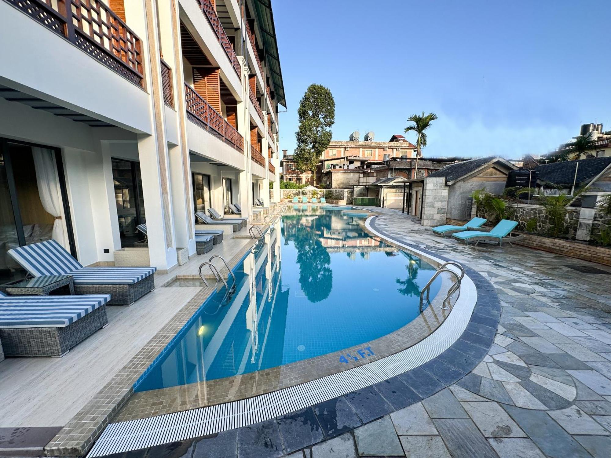 Lake View Resort Pokhara Exterior foto