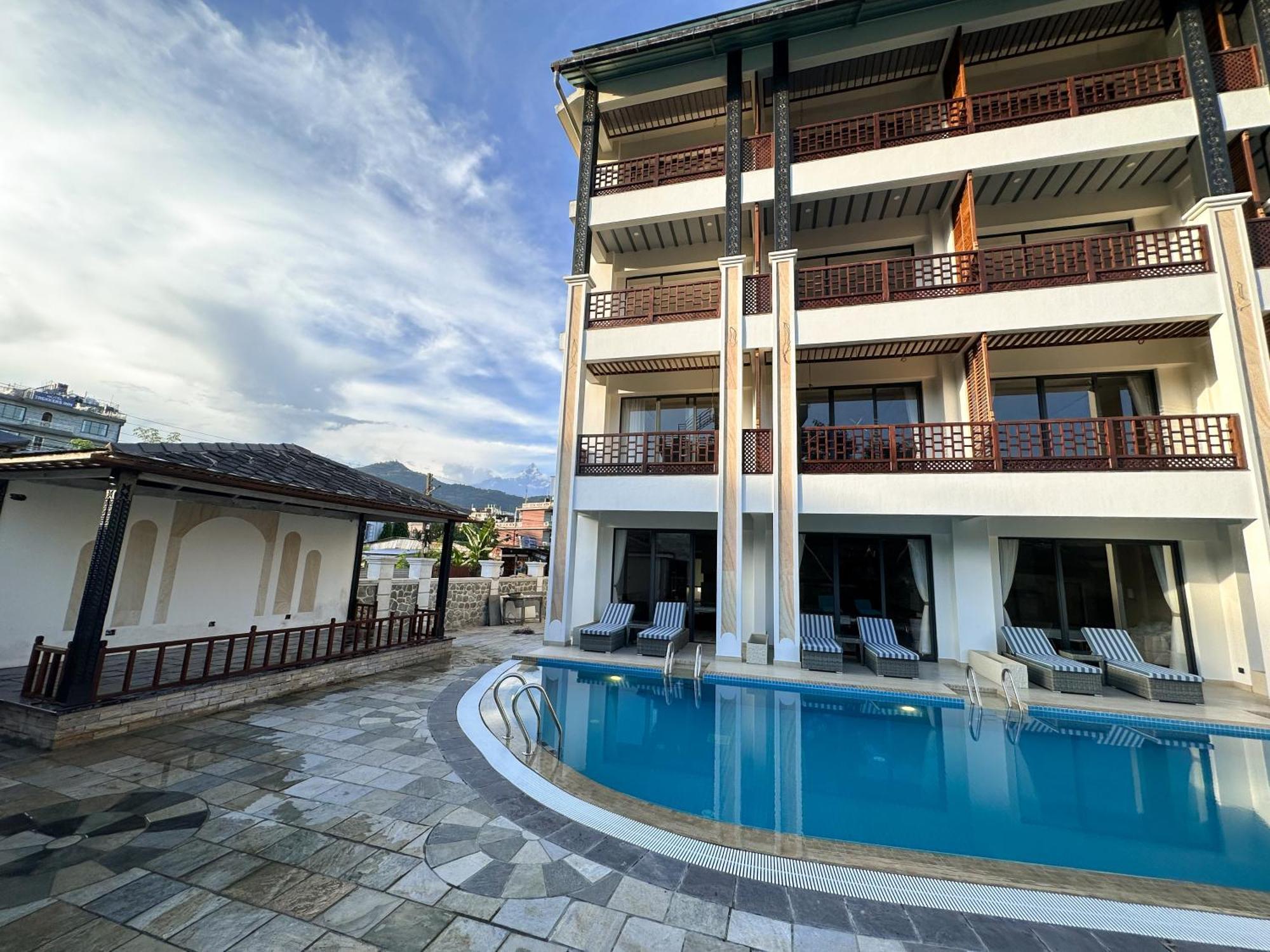 Lake View Resort Pokhara Exterior foto
