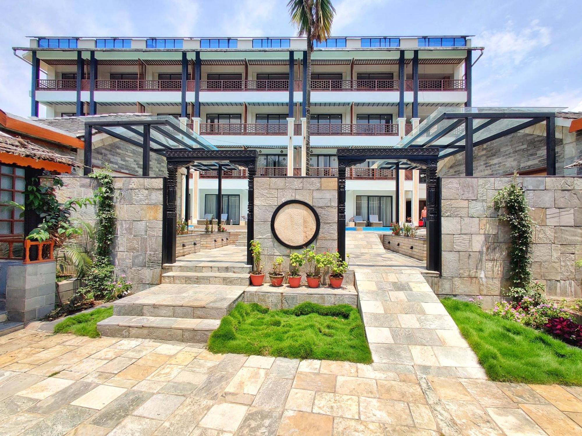 Lake View Resort Pokhara Exterior foto