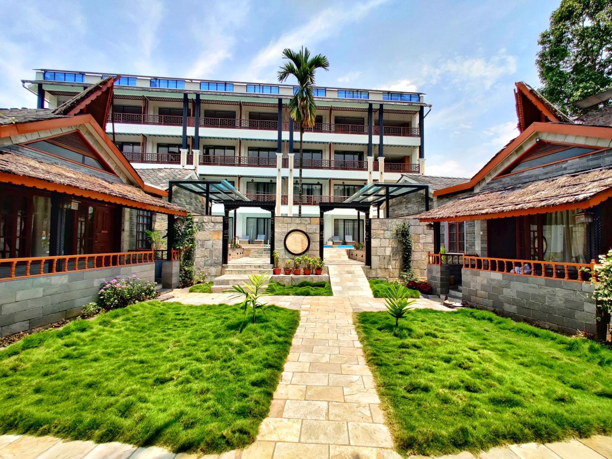 Lake View Resort Pokhara Exterior foto