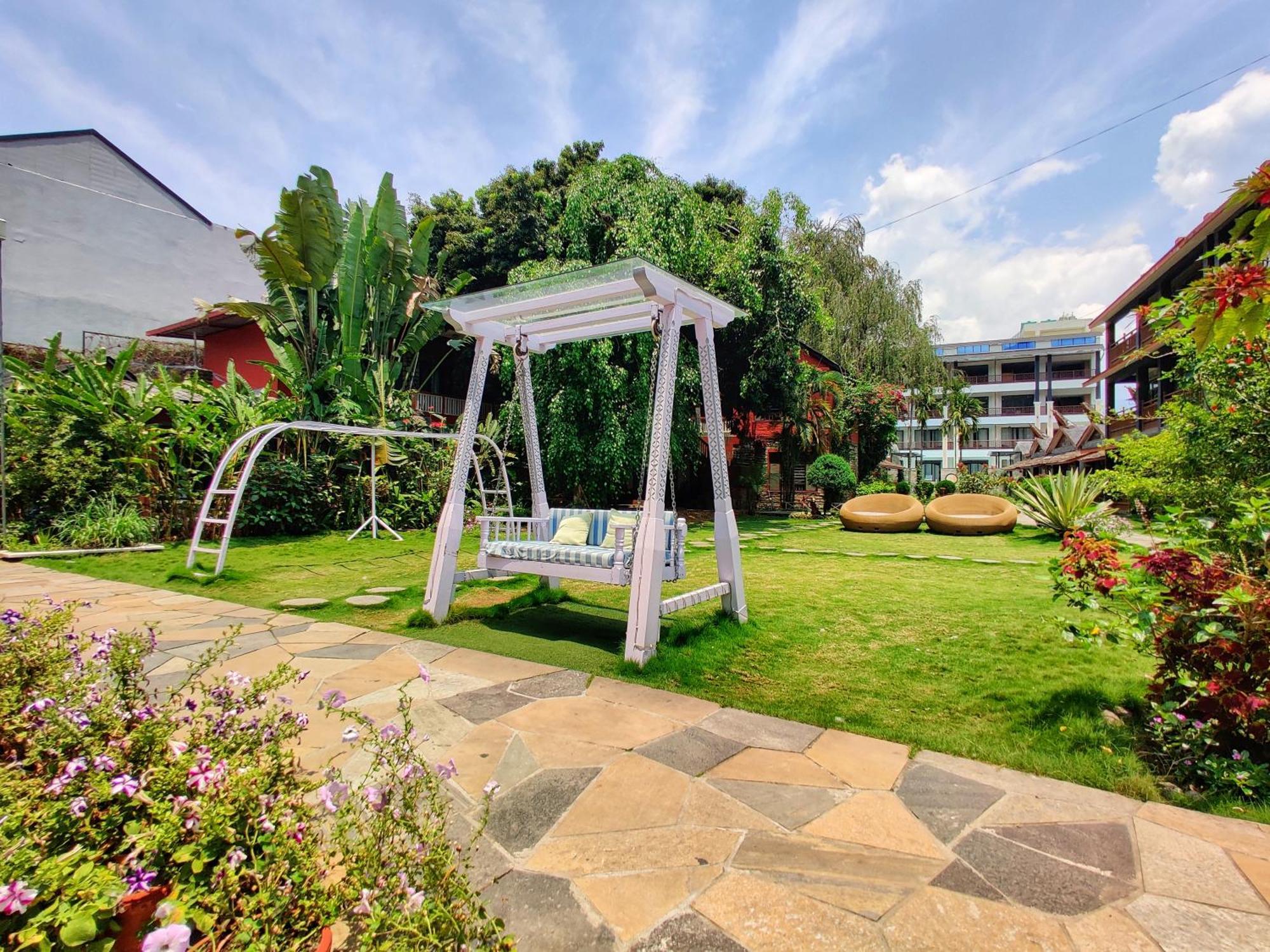 Lake View Resort Pokhara Exterior foto